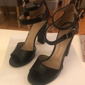 Chloe Natalia calf black heels